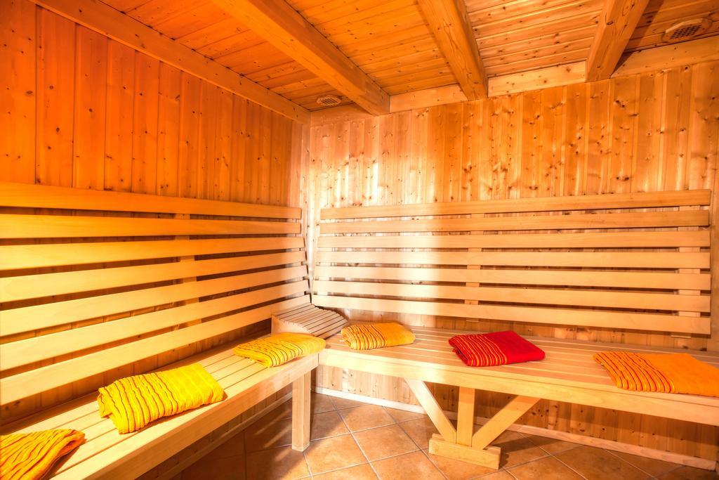 Mathiasl Wellness-Ferienhaeuser ボーデンスドルフ エクステリア 写真